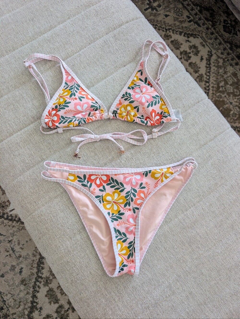 Escape To Paradise Pink Floral Triangle Bikini Set Women's Swimwear Size XS